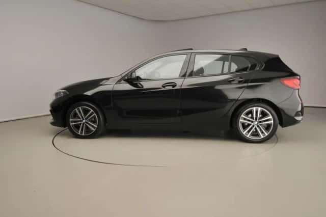 BMW 1-Serie (2021) thumbnail 2