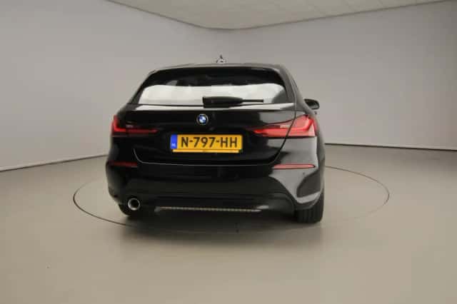 BMW 1-Serie (2021) thumbnail 3