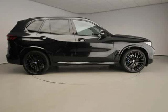 BMW X5 (2022) thumbnail 4