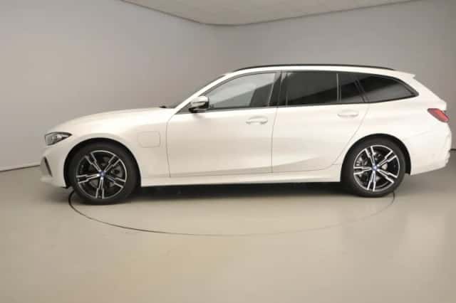 BMW 3-Serie (2023) thumbnail 2