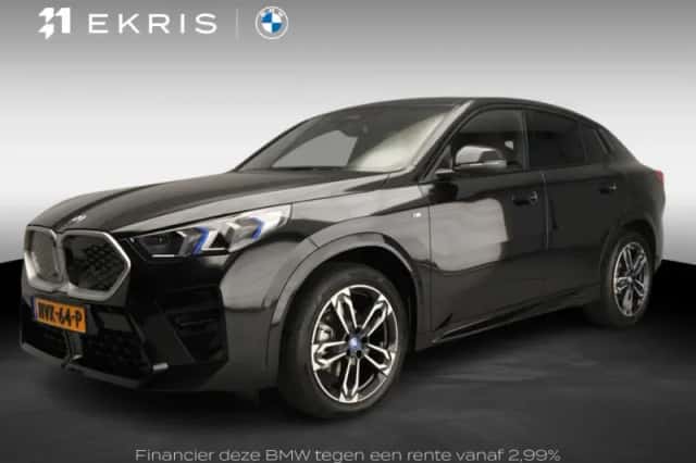 BMW iX2 (2025) thumbnail 1