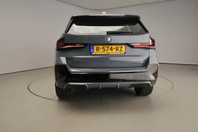BMW X1 (2022) thumbnail 3