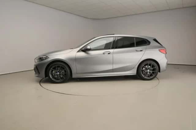 BMW 1-Serie (2024) thumbnail 2