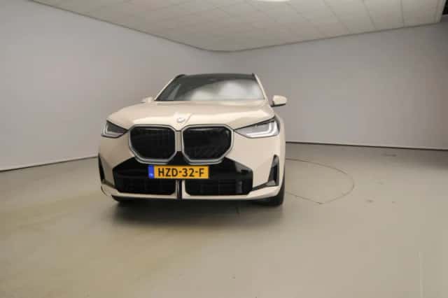 BMW X3 (2025) thumbnail 5