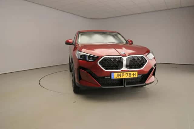 BMW X2 (2025) thumbnail 5