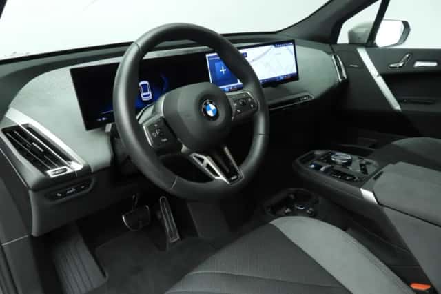 BMW iX (2026) thumbnail 6