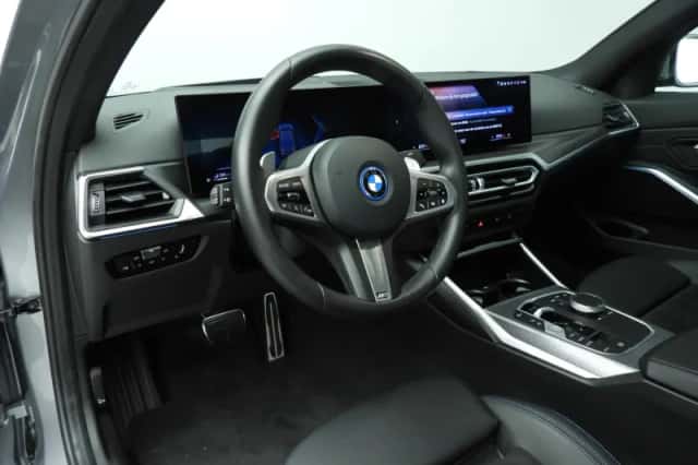 BMW 3-Serie (2024) thumbnail 6