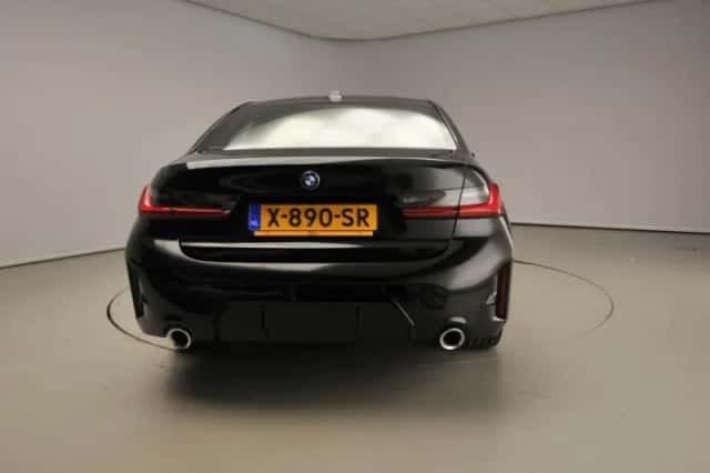 BMW 3-Serie (2024) thumbnail 3