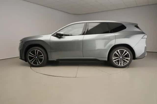 BMW iX3 (2026) thumbnail 2