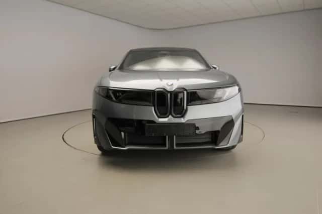 BMW iX3 (2026) thumbnail 5