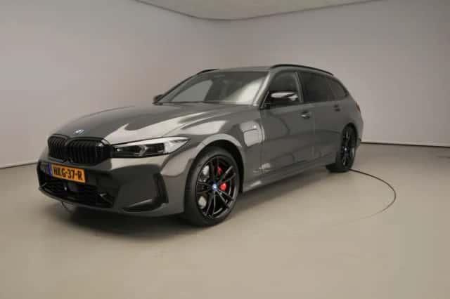 BMW 3-Serie (2024) thumbnail 1