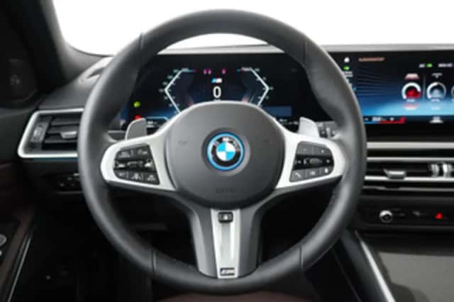 BMW 3-Serie (2024) thumbnail 2