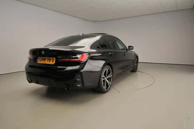 BMW 3-Serie (2024) thumbnail 2