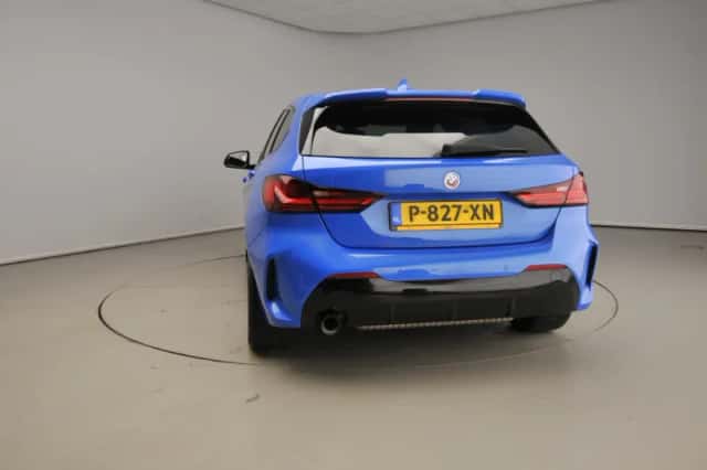 BMW 1-Serie (2022) thumbnail 3