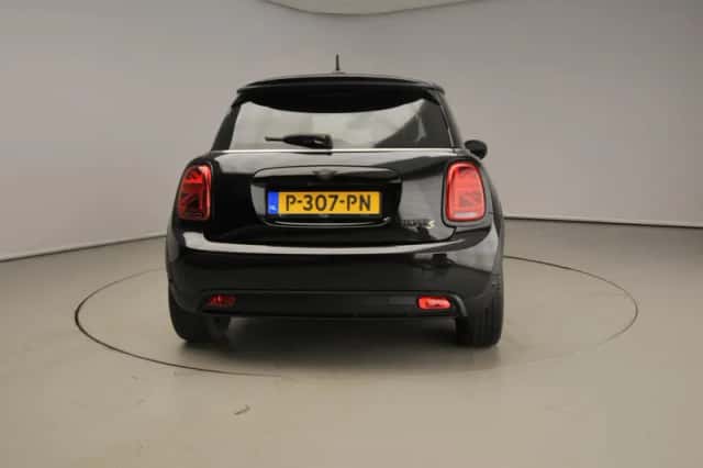 MINI Mini Electric (2022) thumbnail 3
