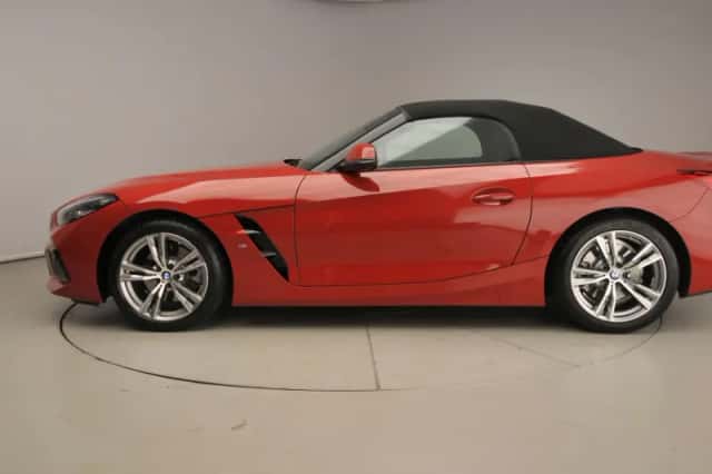 BMW Z4 (2024) thumbnail 2