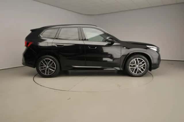 BMW X1 (2025) thumbnail 2