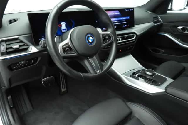 BMW 3-Serie (2024) thumbnail 6