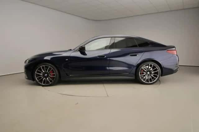 BMW i4 (2026) thumbnail 2