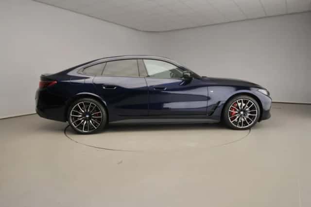 BMW i4 (2026) thumbnail 4