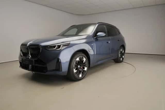 BMW X3 (2026) thumbnail 1