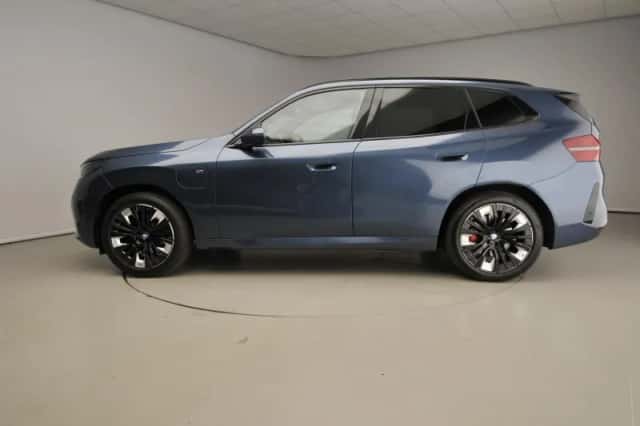 BMW X3 (2026) thumbnail 2