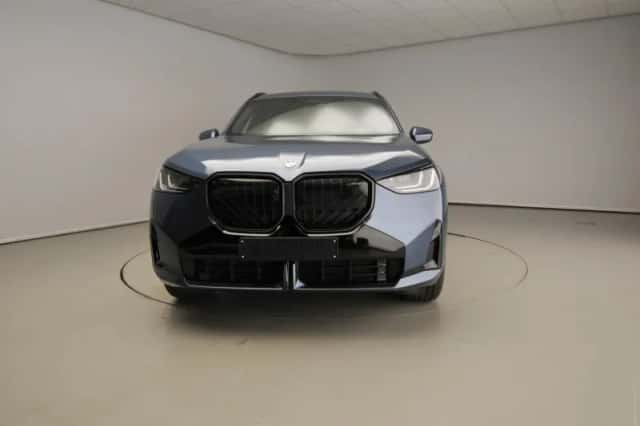 BMW X3 (2026) thumbnail 5