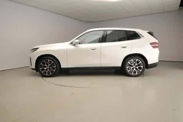 BMW X3 (2026) thumbnail 2