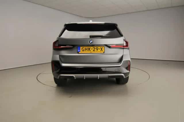 BMW X1 (2024) thumbnail 5