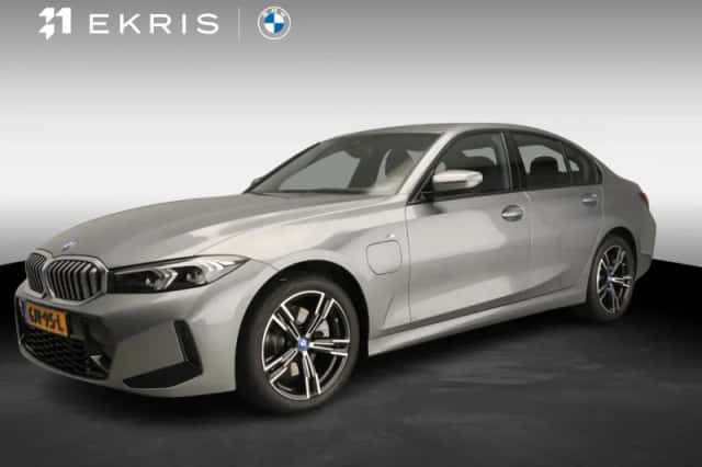 BMW 3-Serie (2024) thumbnail 1
