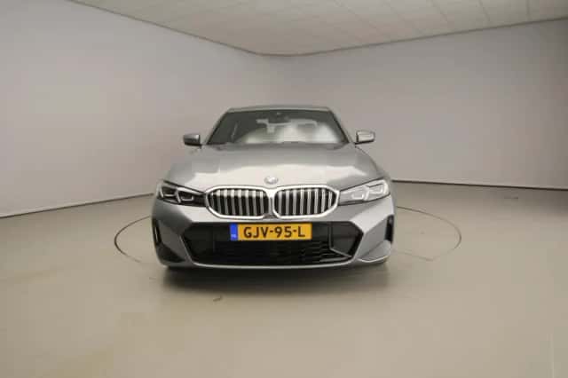 BMW 3-Serie (2024) thumbnail 5