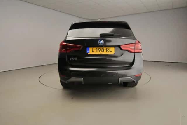 BMW iX3 (2021) thumbnail 5