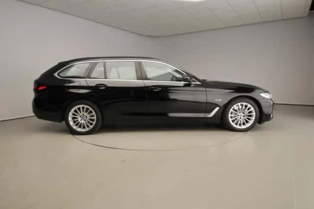 BMW 5-Serie (2022) thumbnail 4
