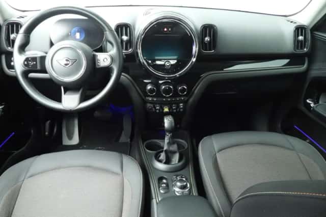 MINI Countryman (2023) thumbnail 3