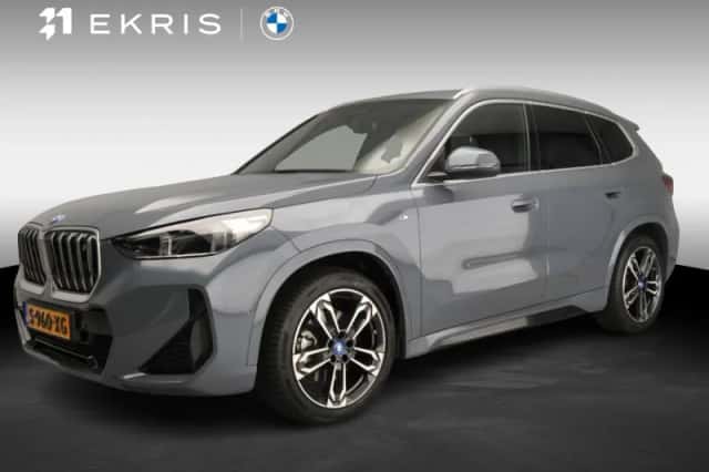 BMW iX1 (2023) thumbnail 1