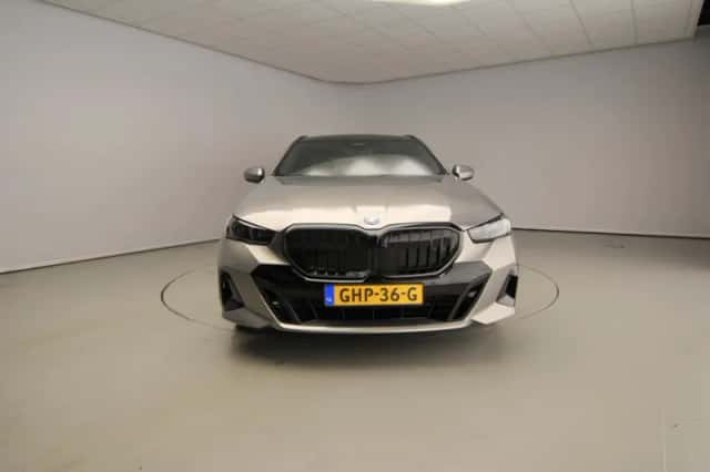 BMW 5-Serie (2024) thumbnail 4