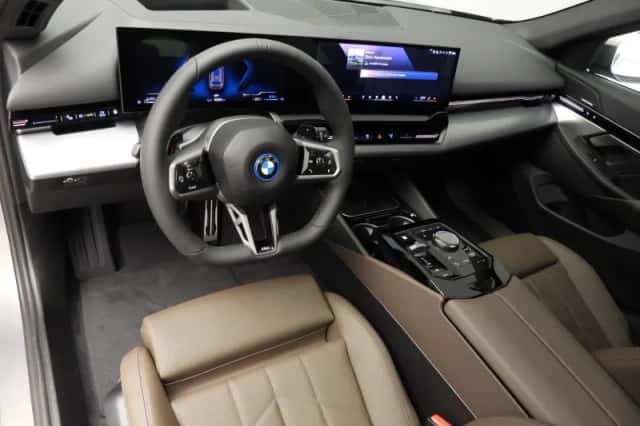 BMW 5-Serie (2024) thumbnail 6