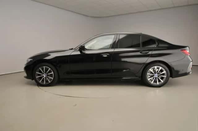 BMW 3-Serie (2024) thumbnail 2