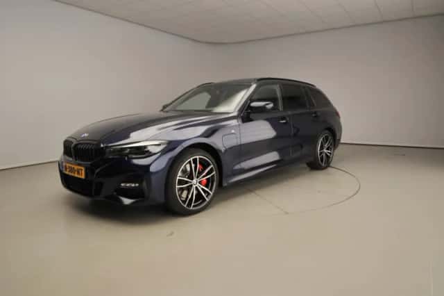 BMW 3-Serie (2019) thumbnail 1