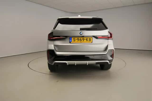 BMW X1 (2023) thumbnail 3