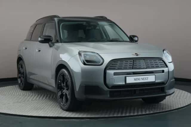 MINI Countryman (2025) thumbnail 2