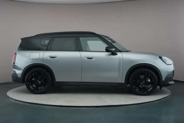MINI Countryman (2025) thumbnail 3