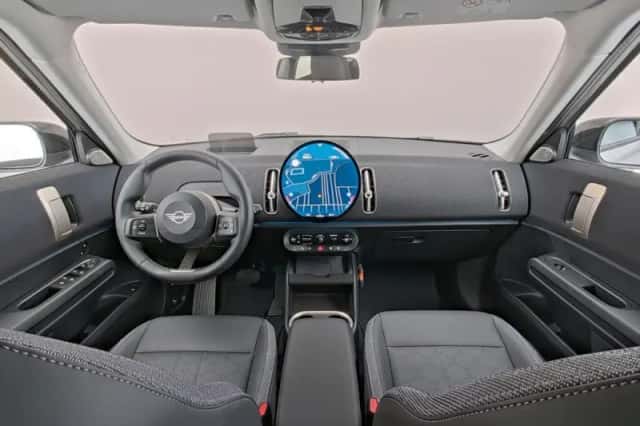 MINI Countryman (2025) thumbnail 4
