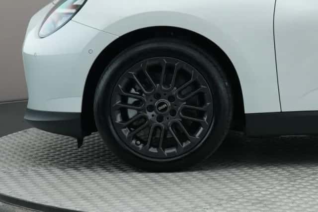 MINI Mini Electric (2025) thumbnail 5
