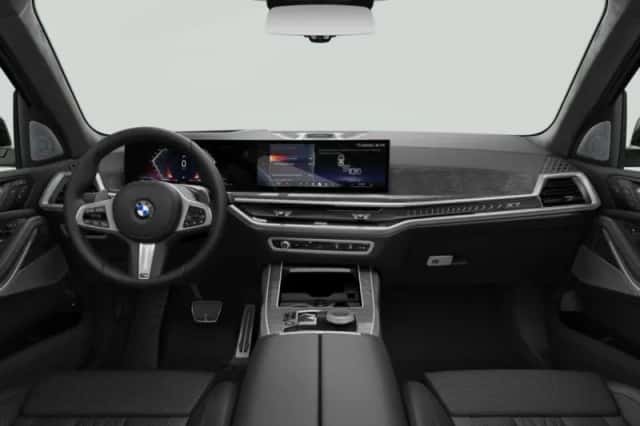 BMW X7 (2026) thumbnail 3