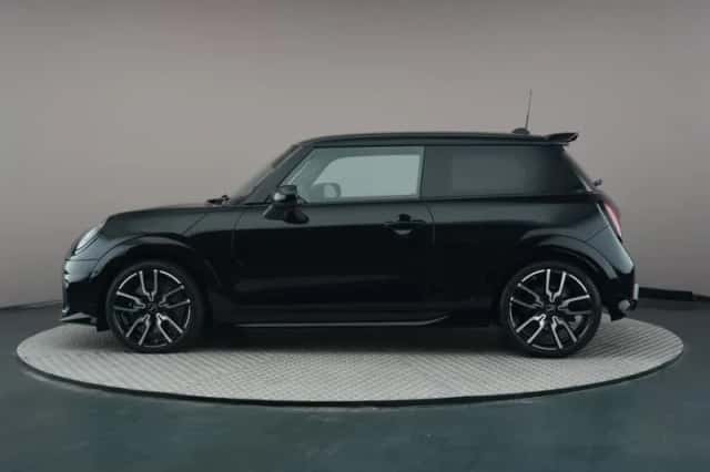 MINI Cooper (2026) thumbnail 3