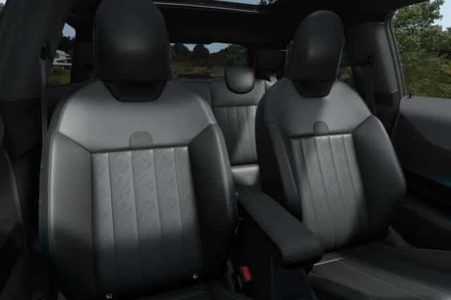 MINI Cabrio (2026) thumbnail 4