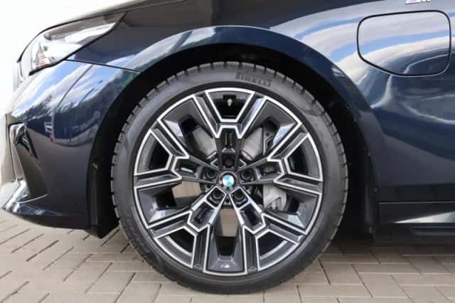 BMW 5-Serie (2024) thumbnail 6