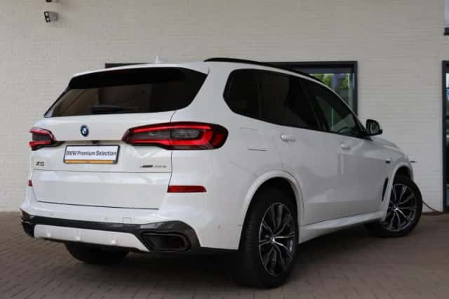 BMW X5 (2022) thumbnail 2