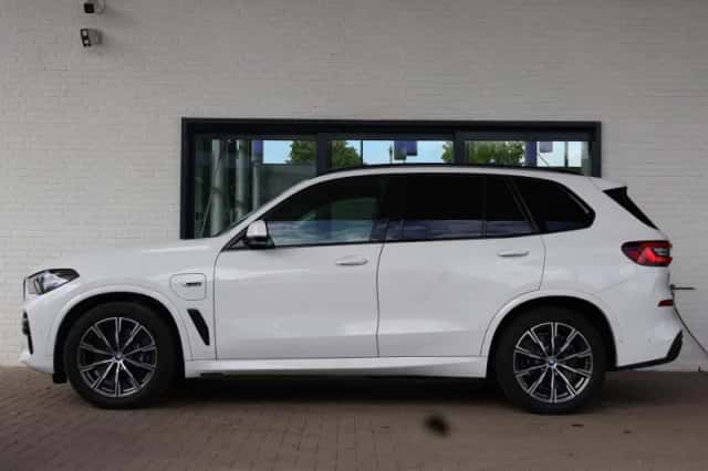 BMW X5 (2022) thumbnail 5